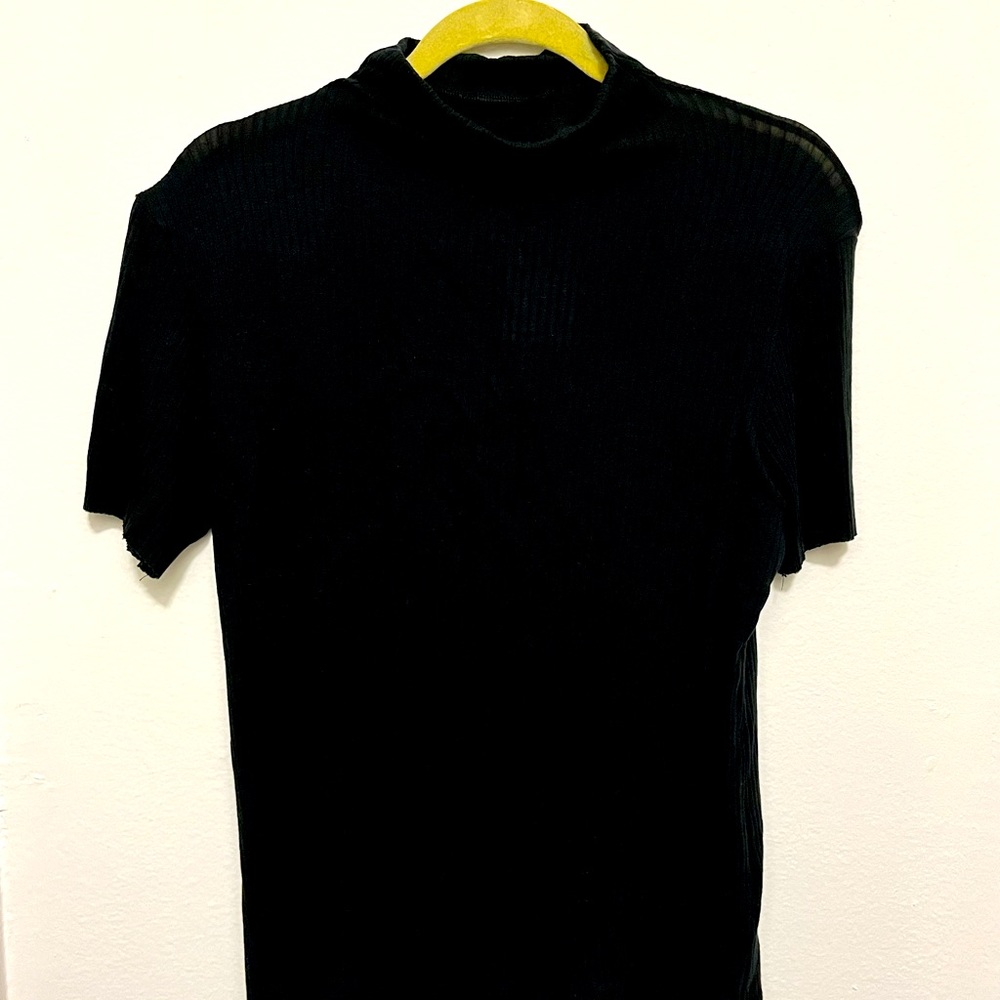 Necktop T-shirt